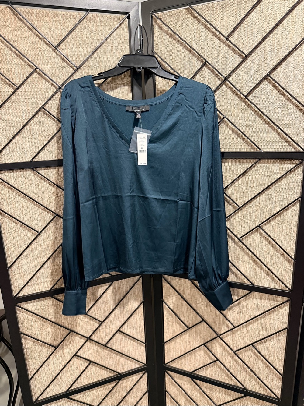 *NWT* WHBM Teal V-Neck Long-Sleeve Satin Lightweight Blouse - XL